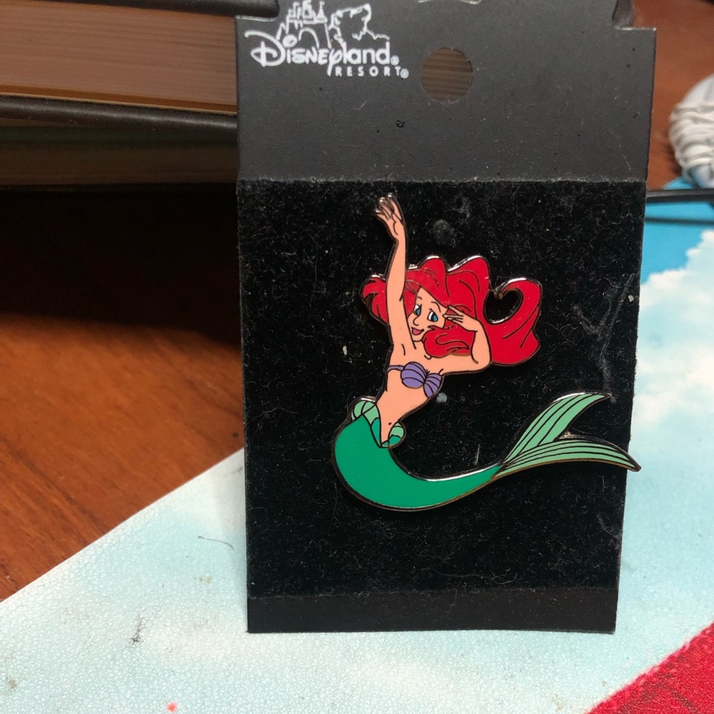 Disneyland Resort Little Mermaid Ariel Pin
